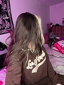 Bella  Lane online show from February 28, 6:25 am