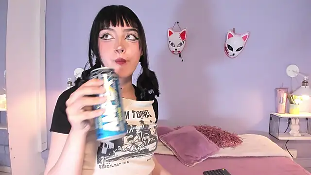 Zoe Lynch  online show from September 12, 11:54 am