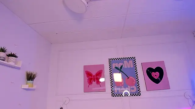 Zoe Lynch  online show from February 2, 11:42 am