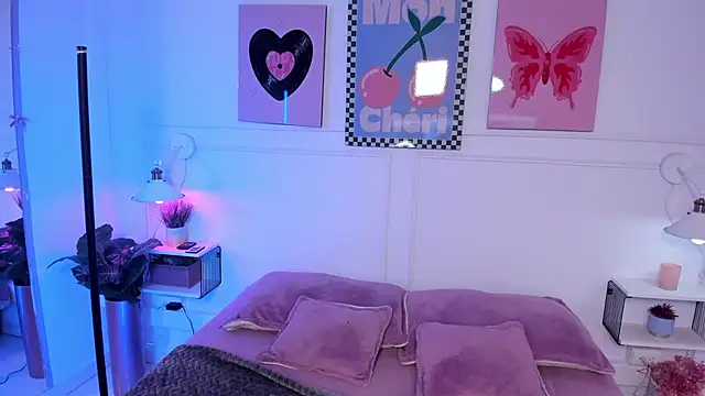 Zoe Lynch  online show from February 16, 11:39 am