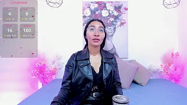 lucyy liiuu online show from November 7, 1:11 pm