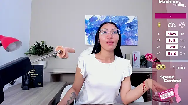 lucyy liiuu online show from November 21, 1:32 pm