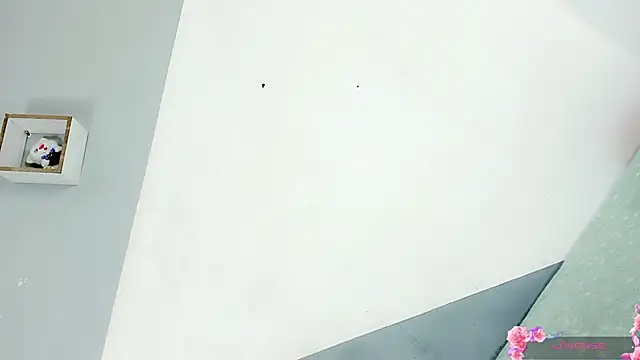 Snapshot of baby_rous chatting on October 18, 9:10 am baby rous online show from October 18, 9:10 am