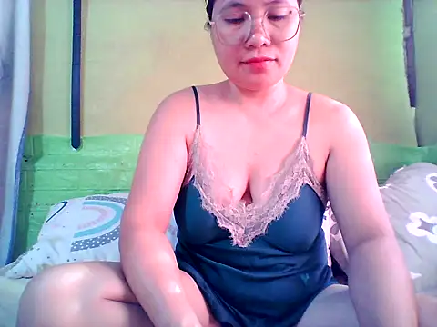 Bianca0516 online show from June 4, 11:44 pm