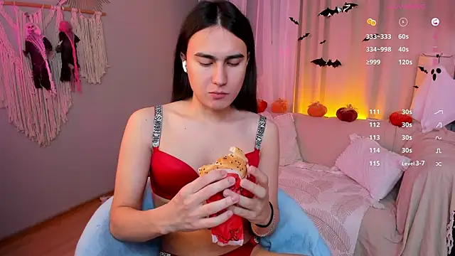 Snapshot of HeyAlena chatting on October 23, 7:18 am HeyAlena online show from October 23, 7:18 am