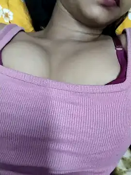 Snapshot of Cute-Janvi-5 chatting on June 25, 4:22 pm Cute-Janvi-5 online show from June 25, 4:22 pm