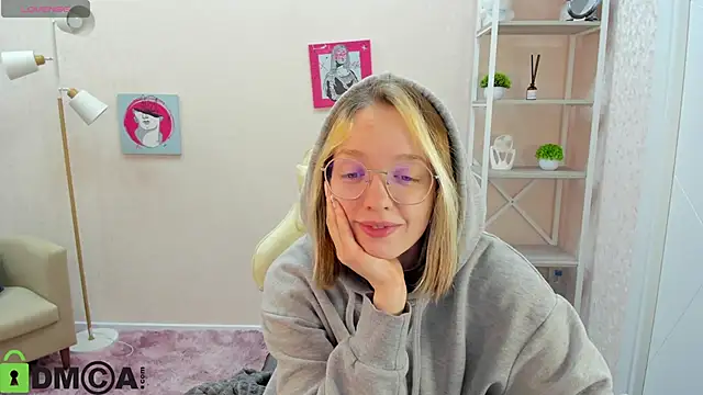 R0cket bunny online show from October 14, 1:17 am