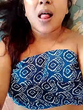 Snapshot of sweet_jenni chatting on October 16, 8:04 am sweet jenni online show from October 16, 8:04 am