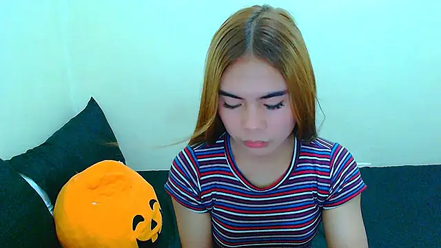 mikhaylahanderson online show from January 15, 2:38 am