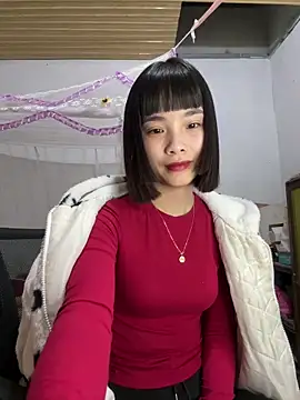 Snapshot of andymi1 chatting on May 4, 2:29 am andymi1 online show from May 4, 2:29 am