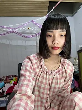 Snapshot of andymi1 chatting on May 16, 2:19 am andymi1 online show from May 16, 2:19 am