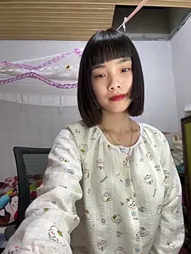 Snapshot of andymi1 chatting on May 16, 1:21 pm andymi1 online show from May 16, 1:21 pm