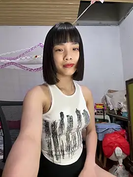 Snapshot of andymi1 chatting on May 28, 2:03 pm andymi1 online show from May 28, 2:03 pm