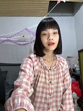 Snapshot of andymi1 chatting on May 30, 8:44 am andymi1 online show from May 30, 8:44 am
