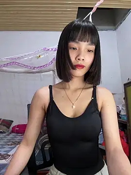 Snapshot of andymi1 chatting on June 4, 2:17 am andymi1 online show from June 4, 2:17 am