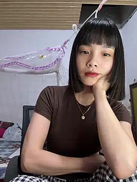 Snapshot of andymi1 chatting on June 5, 7:36 am andymi1 online show from June 5, 7:36 am
