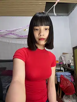 Snapshot of andymi1 chatting on June 14, 2:24 am andymi1 online show from June 14, 2:24 am