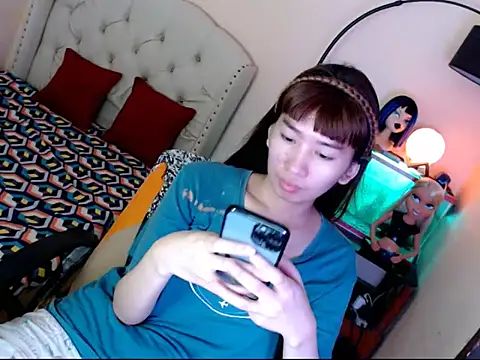 ShantalFoxxy  online show from October 23, 12:59 pm