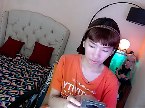 ShantalFoxxy  online show from October 30, 12:01 am