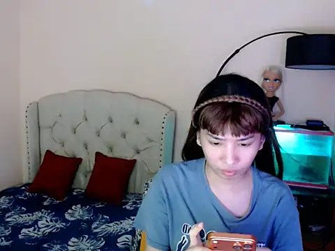 ShantalFoxxy  online show from March 2, 1:40 pm