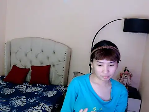 ShantalFoxxy  online show from July 5, 4:19 am