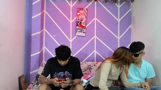 Snapshot of lau_and_boys18 chatting on September 27, 1:49 pm lau and boys18 online show from September 27, 1:49 pm