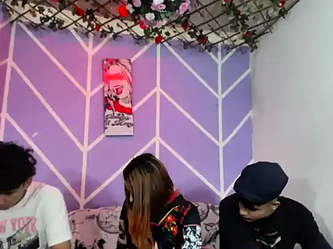 Snapshot of lau_and_boys18 chatting on September 29, 1:49 pm lau and boys18 online show from September 29, 1:49 pm