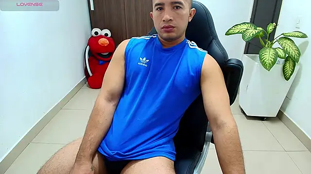 sebastian oconnor77 online show from October 16, 12:39 pm