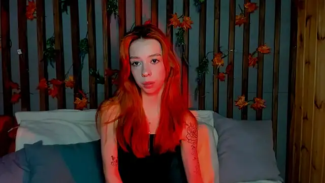 Lori Williams online show from December 15, 1:10 am