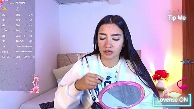 sweet artemiis online show from March 13, 8:15 pm