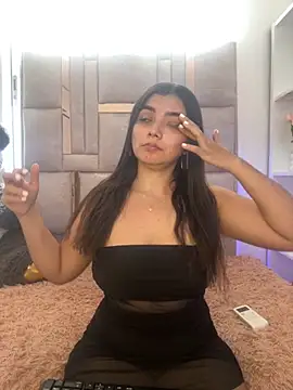 salomecute21 online show from September 20, 1:12 pm