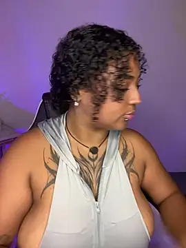 Snapshot of Cristal-Jonnes chatting on May 28, 6:10 am Cristal-Jonnes online show from May 28, 6:10 am