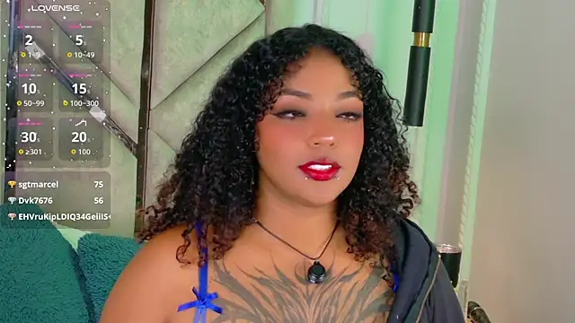 Snapshot of Cristal-Jonnes chatting on July 11, 4:37 am Cristal-Jonnes online show from July 11, 4:37 am