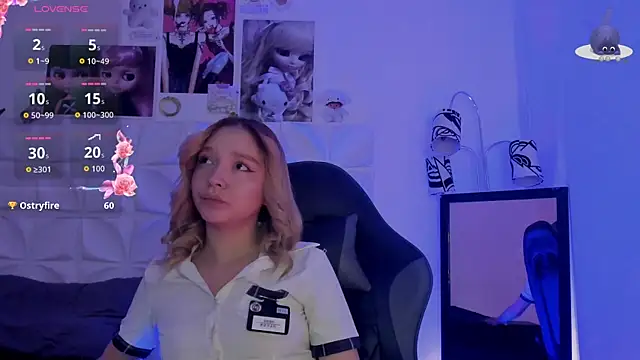 Snapshot of JuliethMoss chatting on November 10, 12:53 am JuliethMoss online show from November 10, 12:53 am