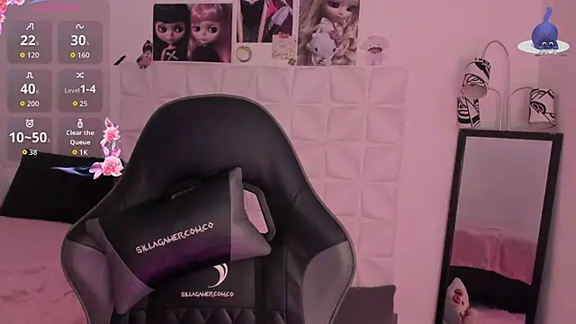 Snapshot of JuliethMoss chatting on November 12, 8:08 pm JuliethMoss online show from November 12, 8:08 pm