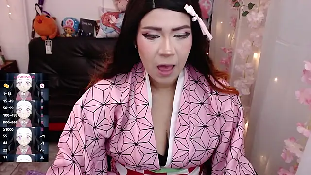 jadedelux  online show from March 24, 7:30 pm