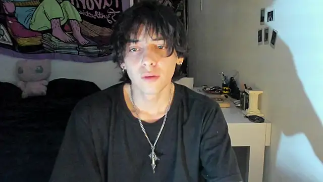 Snapshot of sai_l01 chatting on October 31, 12:44 am sai l01 online show from October 31, 12:44 am