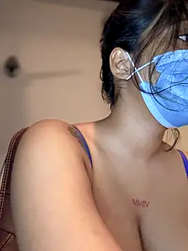 Snapshot of Saza_lklx chatting on October 19, 5:35 pm Saza lklx online show from October 19, 5:35 pm