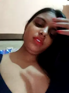 Maahhii 2 online show from April 26, 1:20 pm