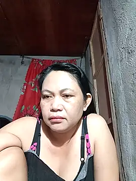 Snapshot of Everleigh_mom chatting on September 17, 7:48 pm Everleigh mom online show from September 17, 7:48 pm