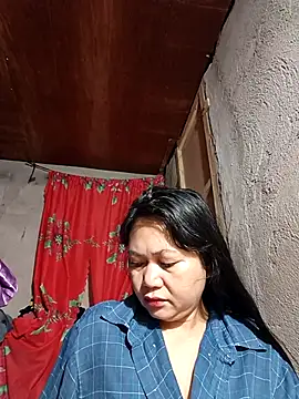 Snapshot of Everleigh_mom chatting on October 14, 8:42 pm Everleigh mom online show from October 14, 8:42 pm