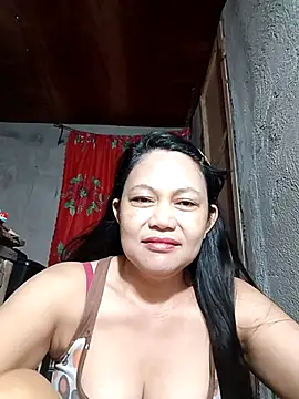 Snapshot of Everleigh_mom chatting on November 20, 7:35 pm Everleigh mom online show from November 20, 7:35 pm