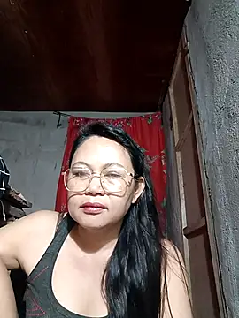 Snapshot of Everleigh_mom chatting on November 22, 8:08 pm Everleigh mom online show from November 22, 8:08 pm