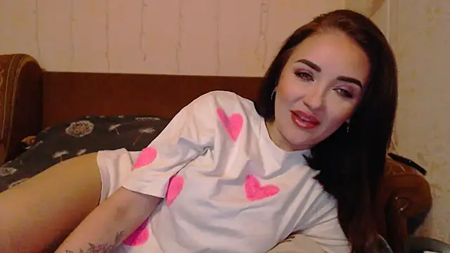 Veronica-Luxs online show from March 3, 6:30 am