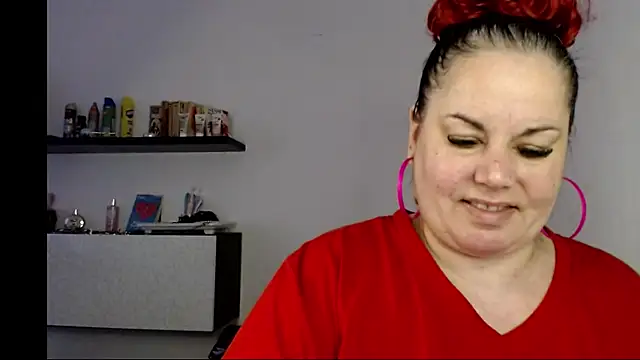 Snapshot of andreea2011 chatting on November 25, 11:10 am andreea2011 online show from November 25, 11:10 am