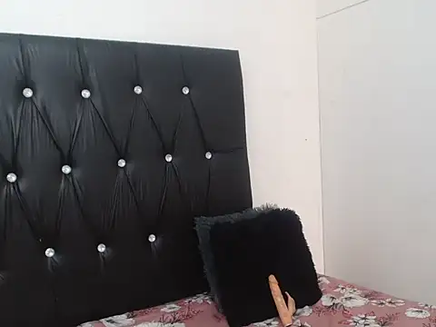 Snapshot of Lsnickykhanyile chatting on September 30, 11:59 am Lsnickykhanyile online show from September 30, 11:59 am