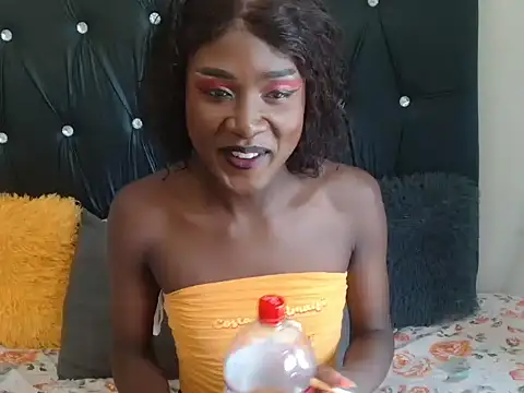 Snapshot of Lsnickykhanyile chatting on November 1, 10:50 am Lsnickykhanyile online show from November 1, 10:50 am