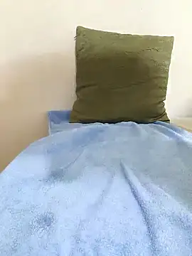 PussyLover880099 online show from September 13, 12:05 pm