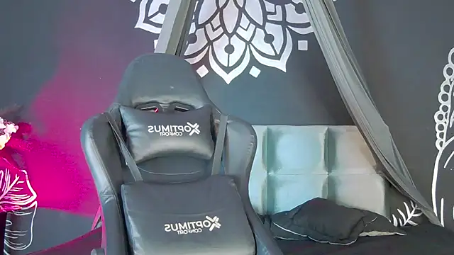 RavennMoonn online show from September 25, 8:56 pm