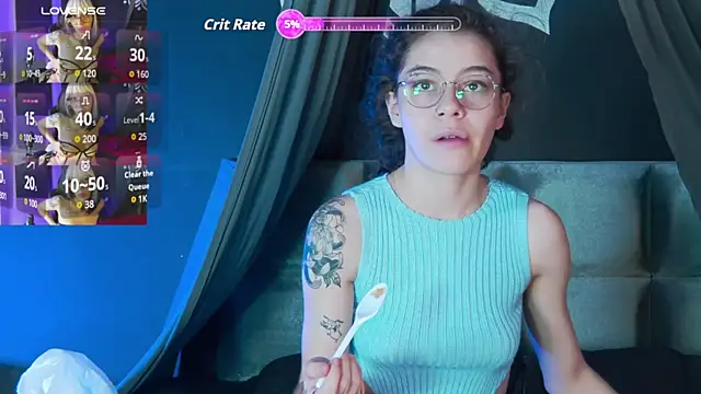 RavennMoonn online show from September 27, 7:52 pm